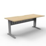 Deluxe Rapid Span Desk 1500 x 750 x 730mm Natural Oak Top / Silver Frame